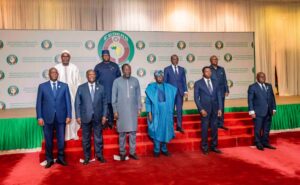 Image d'archive lors de l'ouverture-du-sommet-extraordinaire-de-la-cedeao-a-abuja-nigeria_0676iu8s1zbi