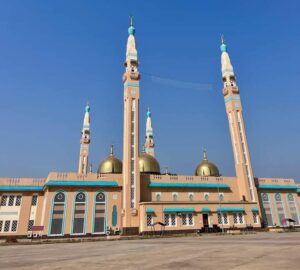 Guinée : La journée de demain jeudi 27 mars 2025 déclaré férié 